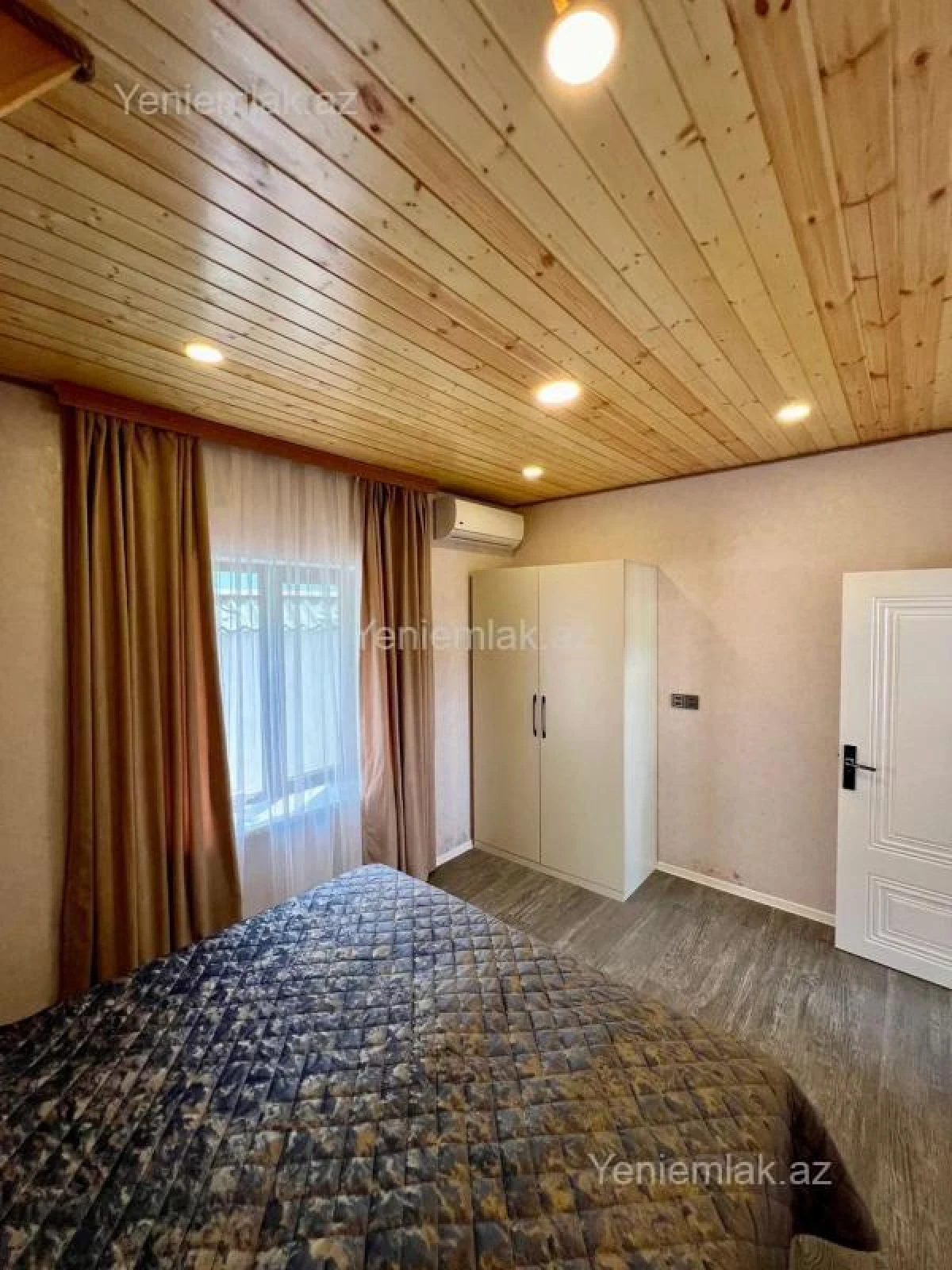 Satılır 4 otaqlı həyət evi 130 m²