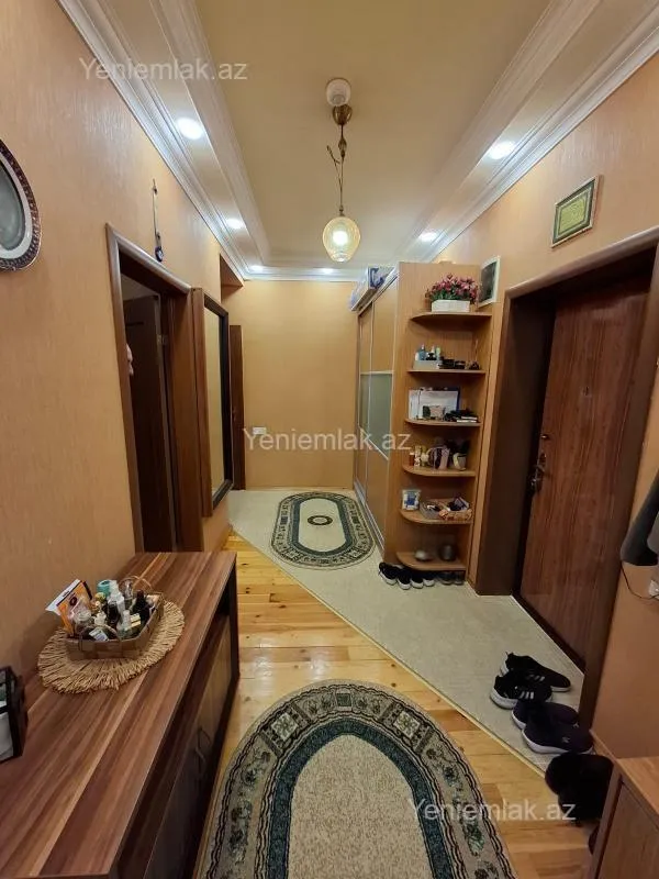 Satılır 3 otaqlı yeni tikili 95 m²