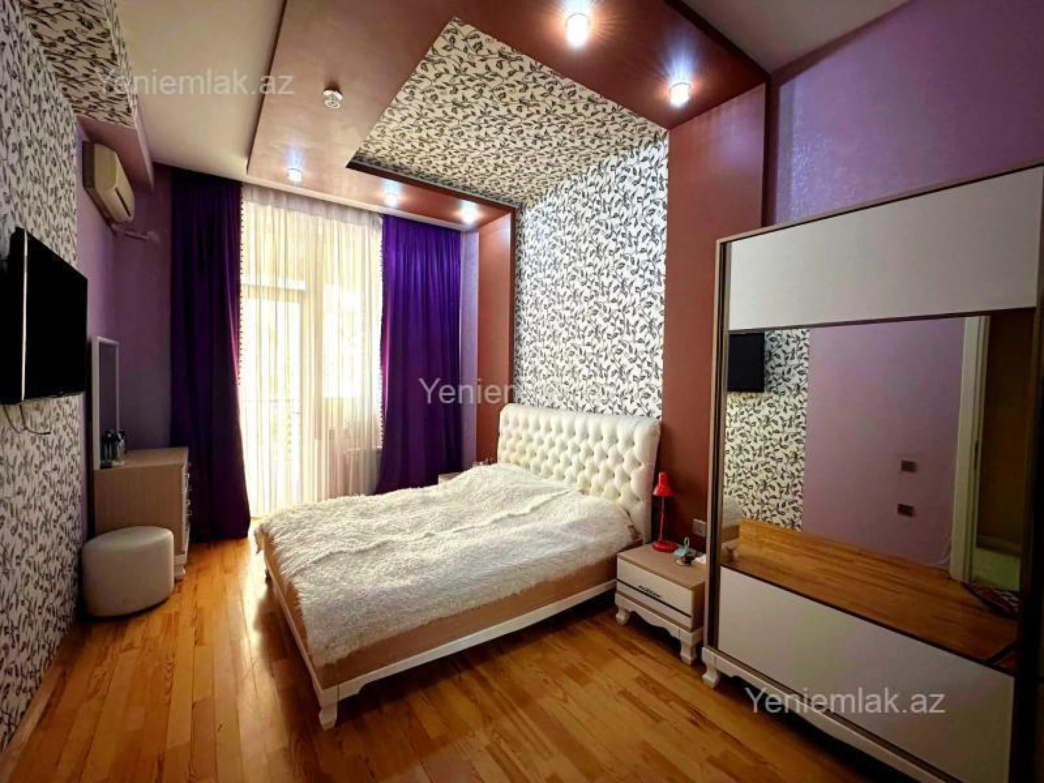 Satılır 3 otaqlı yeni tikili 150.5 m²