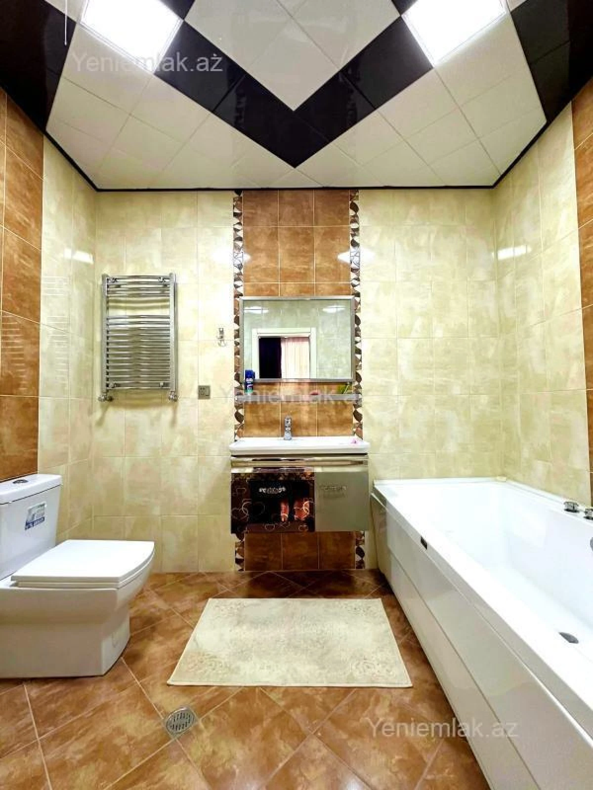 Satılır 3 otaqlı yeni tikili 150.5 m²