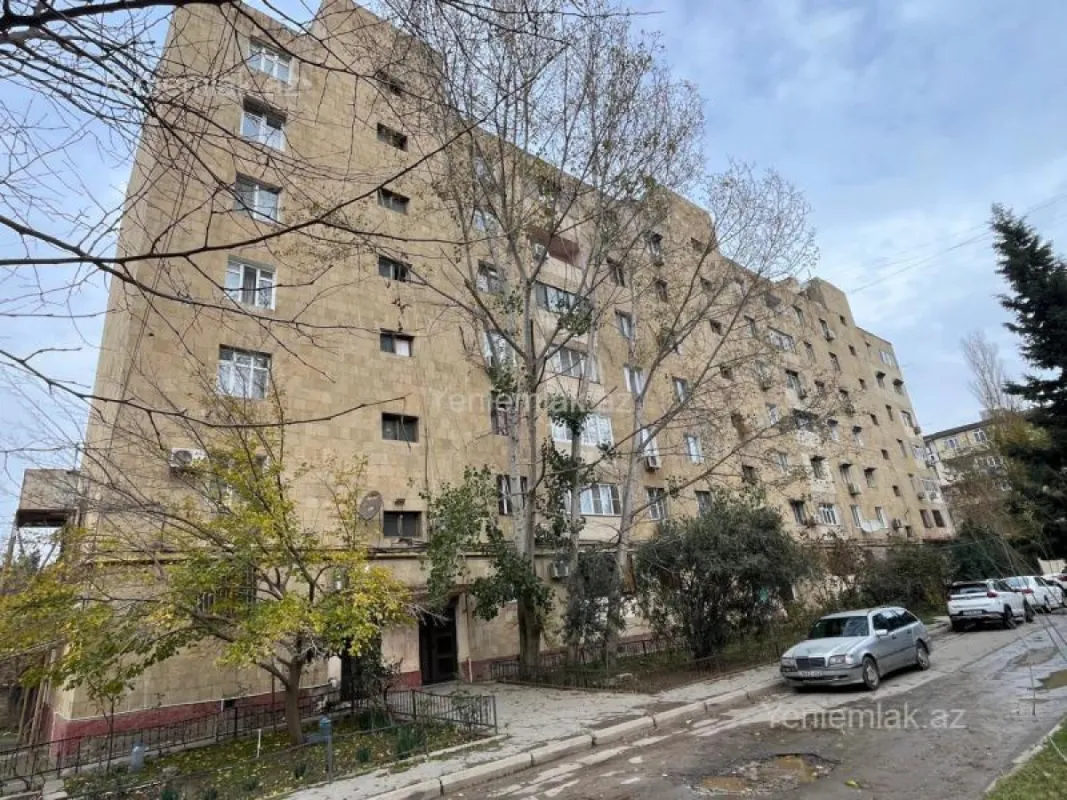 Satılır 2 otaqlı köhnə tikili 56 m²