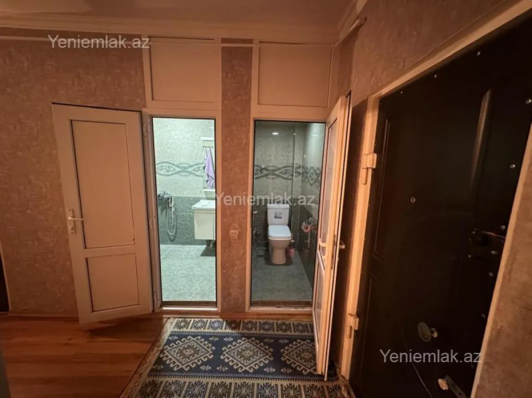 Satılır 2 otaqlı köhnə tikili 70 m²
