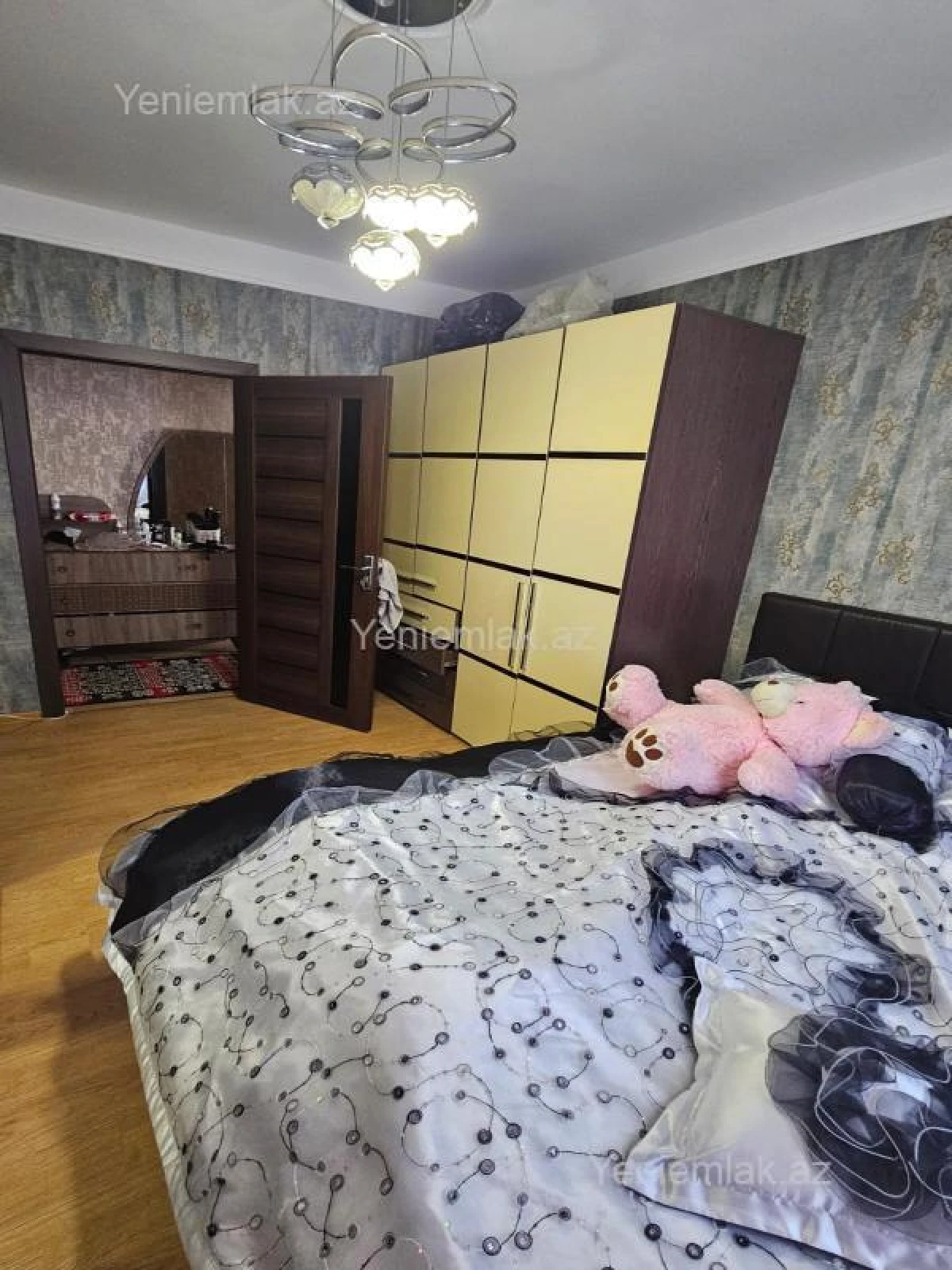 Satılır 2 otaqlı köhnə tikili 57 m²