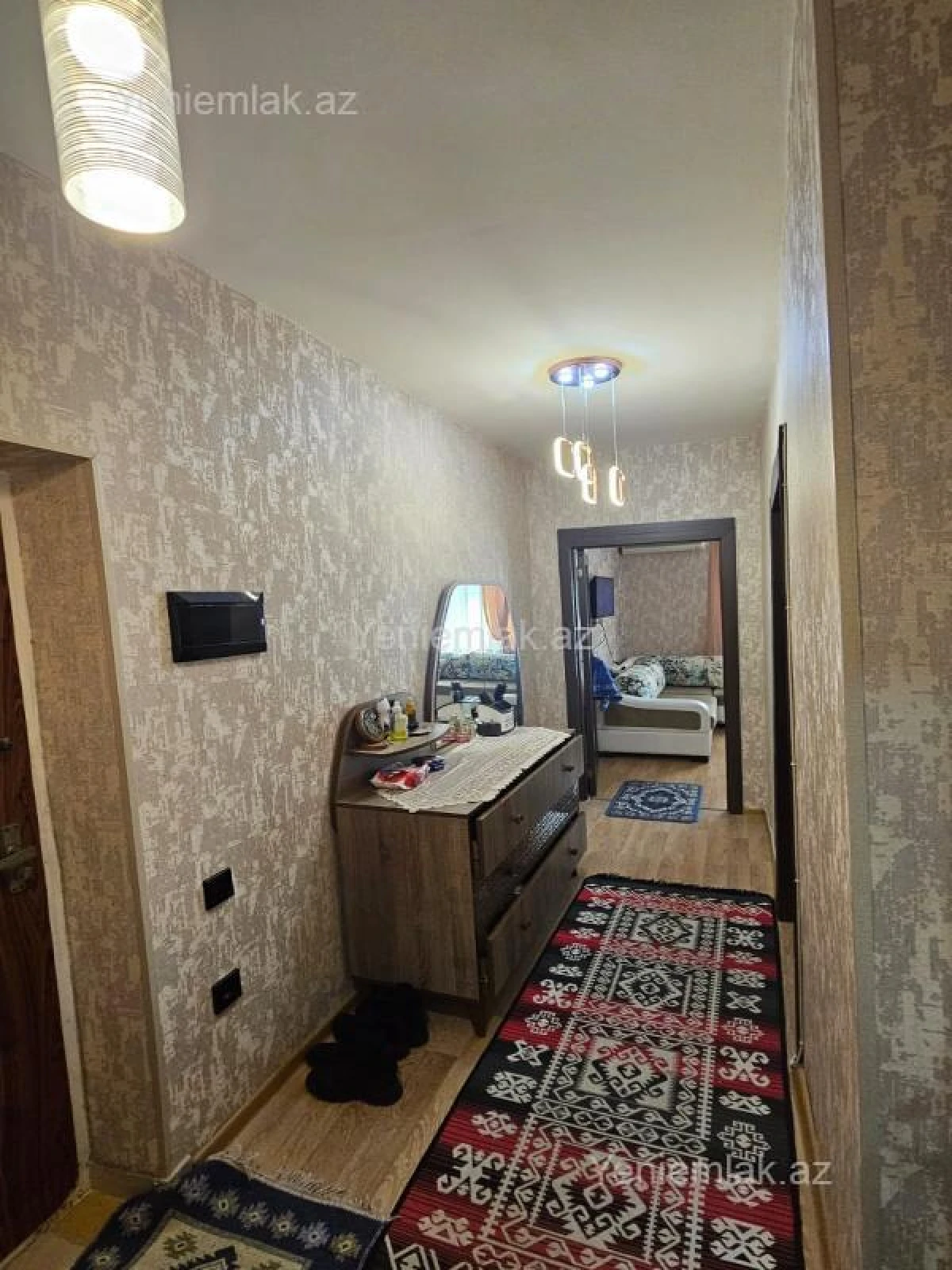 Satılır 2 otaqlı köhnə tikili 57 m²