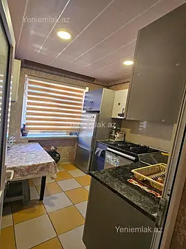 Satılır 2 otaqlı köhnə tikili 57 m²