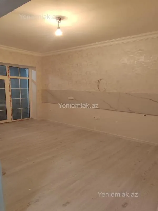 Satılır 6 otaqlı həyət evi 200 m²