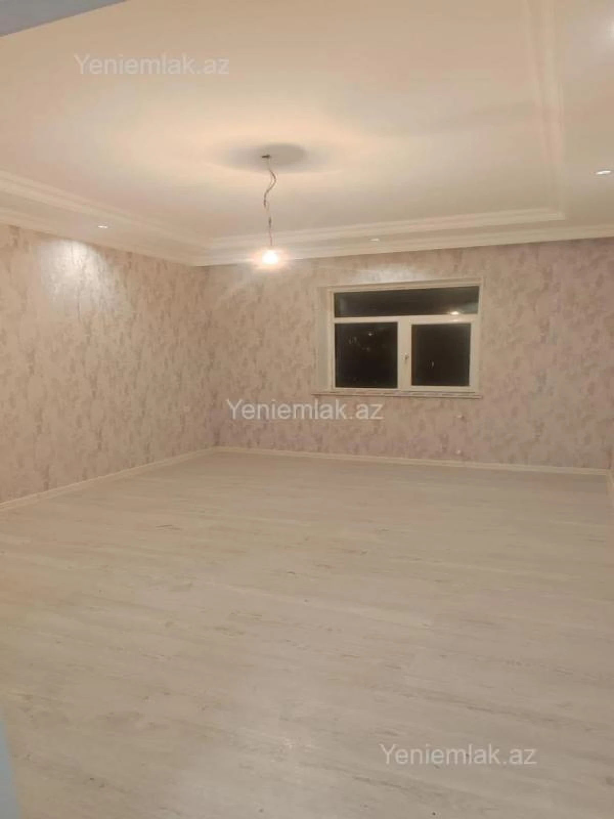 Satılır 6 otaqlı həyət evi 200 m²