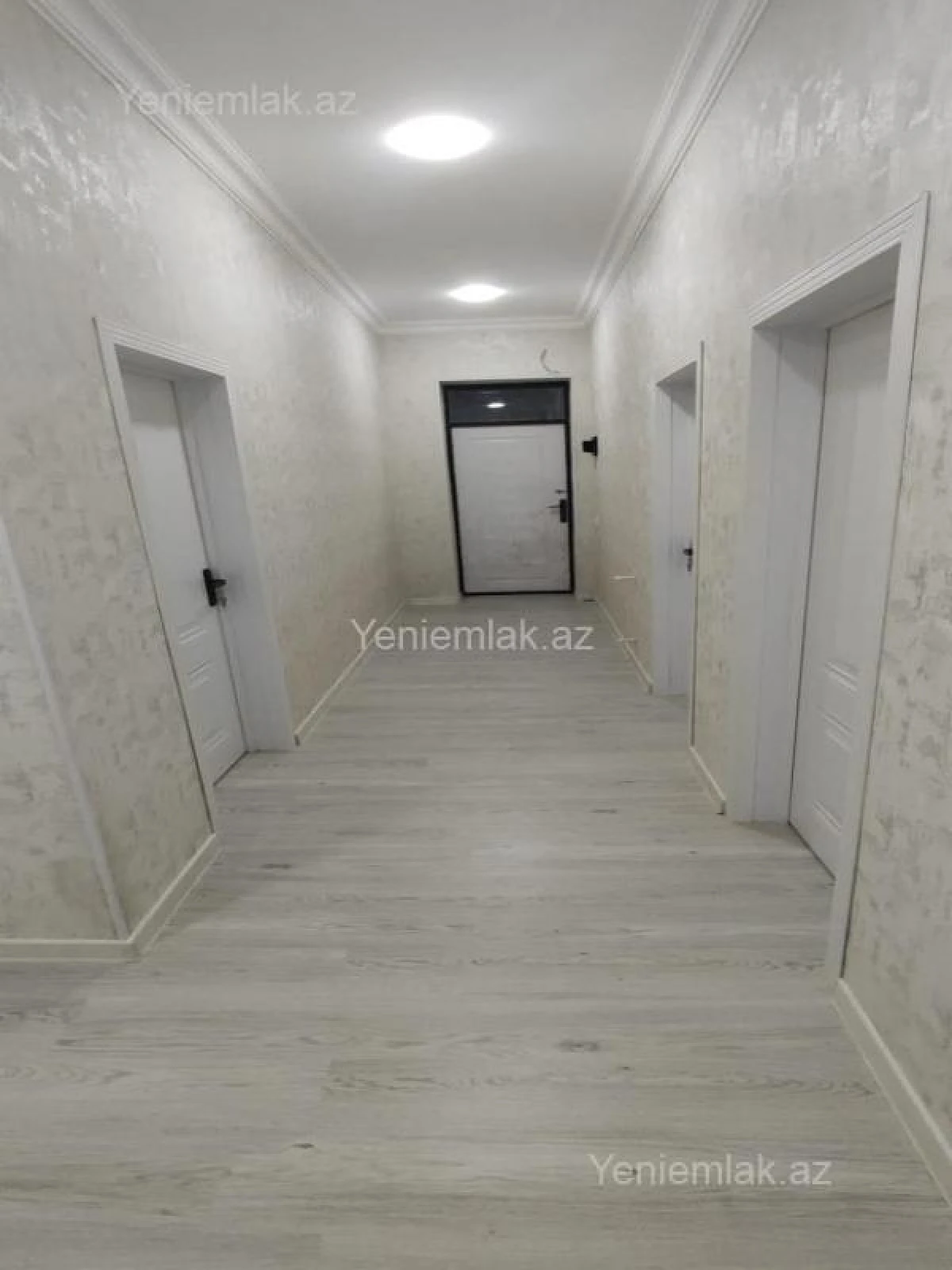 Satılır 6 otaqlı həyət evi 200 m²