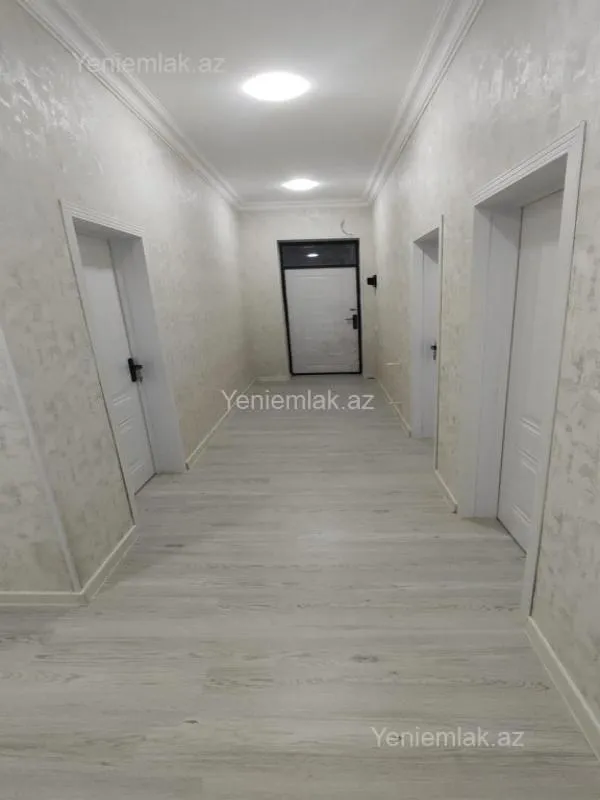 Satılır 6 otaqlı həyət evi 200 m²