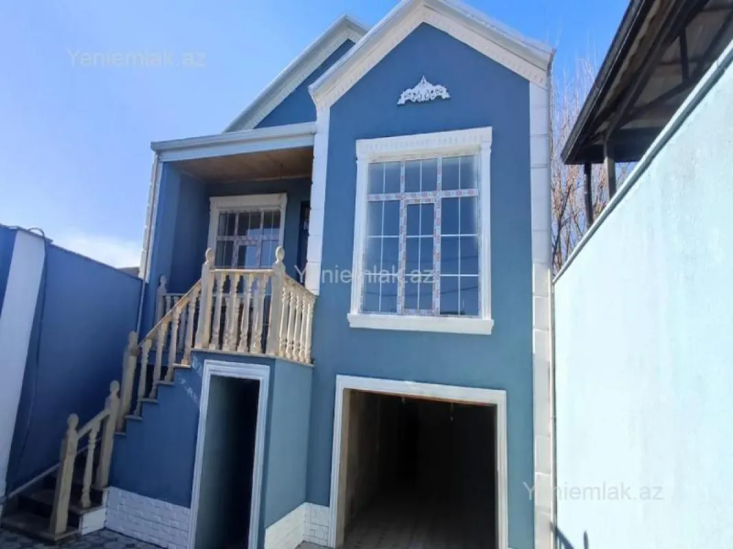 Satılır 6 otaqlı həyət evi 200 m²