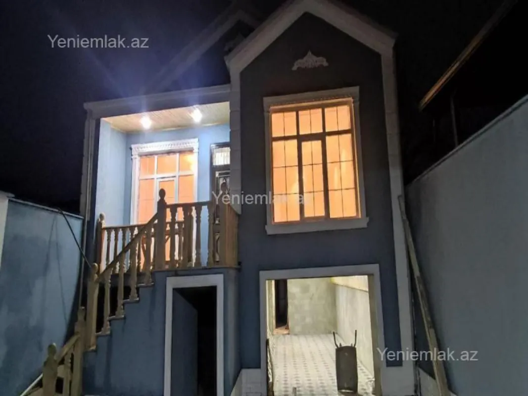 Satılır 6 otaqlı həyət evi 200 m²