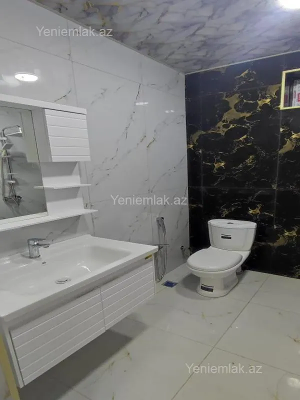 Satılır 6 otaqlı həyət evi 200 m²