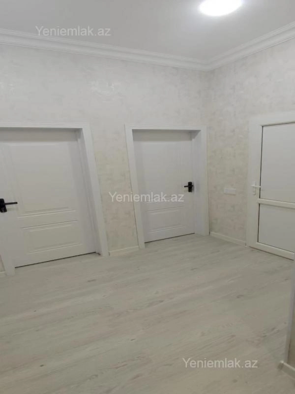 Satılır 6 otaqlı həyət evi 200 m²