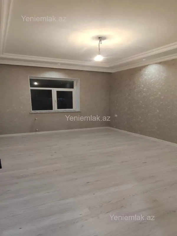 Satılır 6 otaqlı həyət evi 200 m²