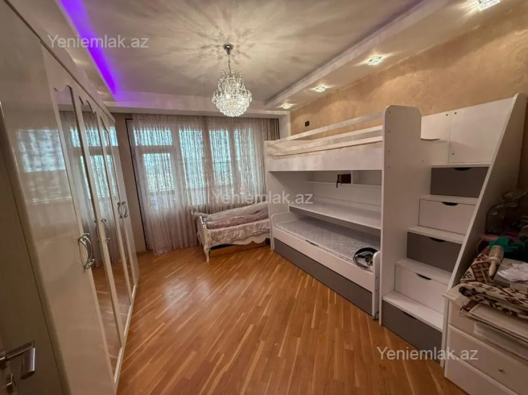 Satılır 3 otaqlı yeni tikili 124 m²