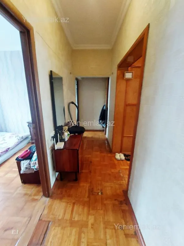 Satılır 3 otaqlı köhnə tikili 70 m²