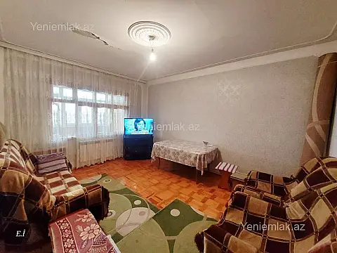 Satılır 3 otaqlı köhnə tikili 70 m²