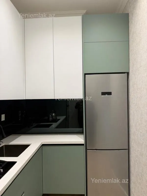 Satılır 2 otaqlı yeni tikili 76 m²