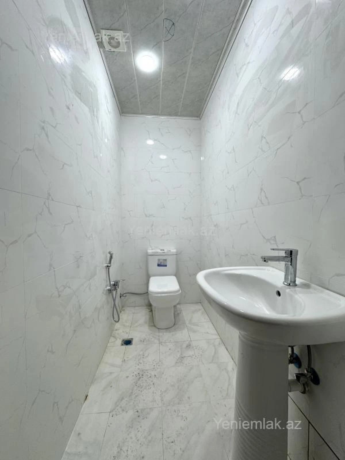 Satılır 2 otaqlı yeni tikili 85 m²