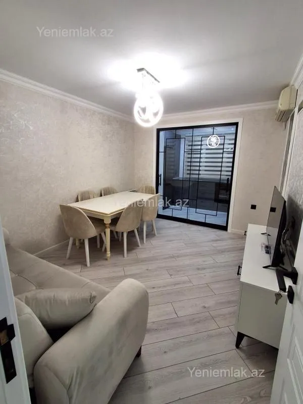 Satılır 3 otaqlı köhnə tikili 62 m²