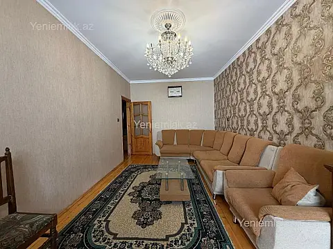 Satılır 4 otaqlı köhnə tikili 105 m²