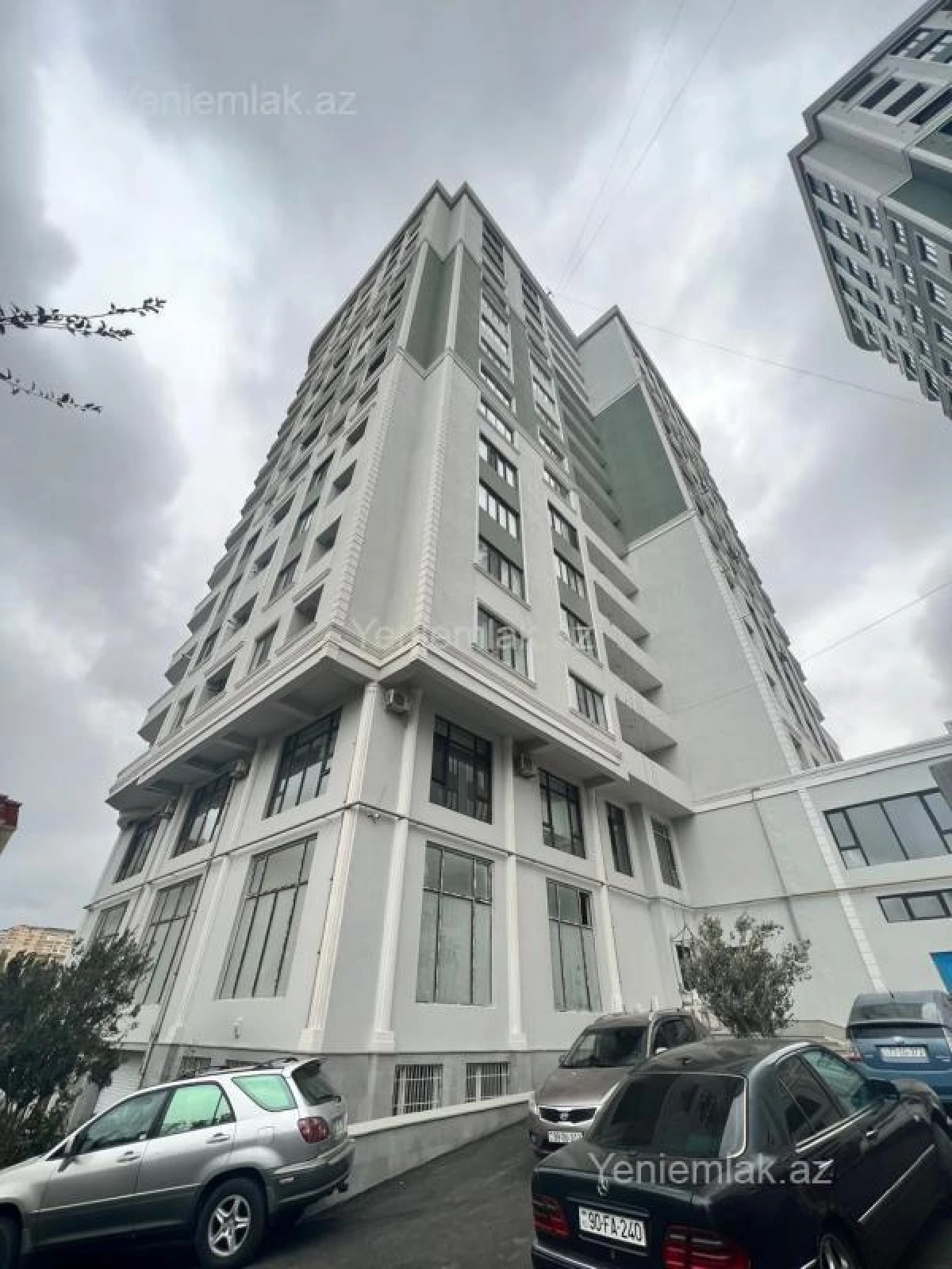 Satılır 4 otaqlı yeni tikili 178.6 m²