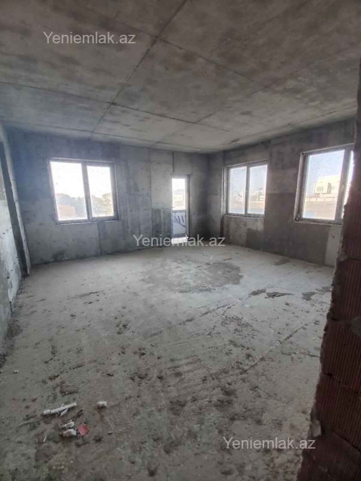 Satılır 4 otaqlı yeni tikili 178.6 m²