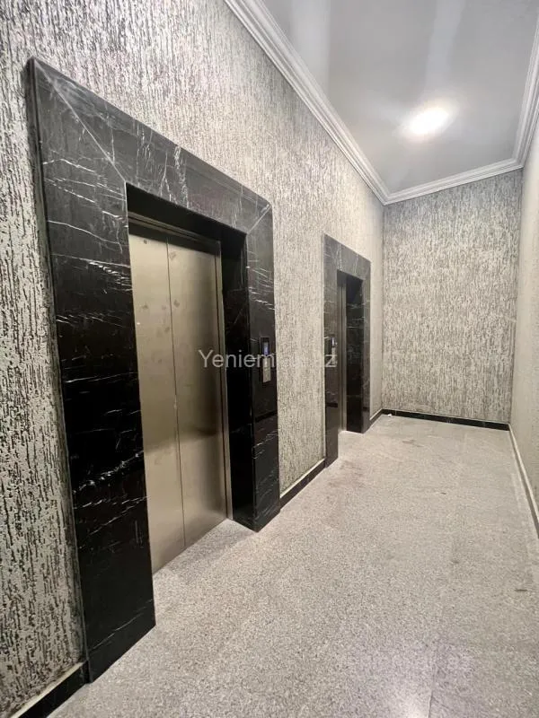 Satılır 4 otaqlı yeni tikili 178.6 m²