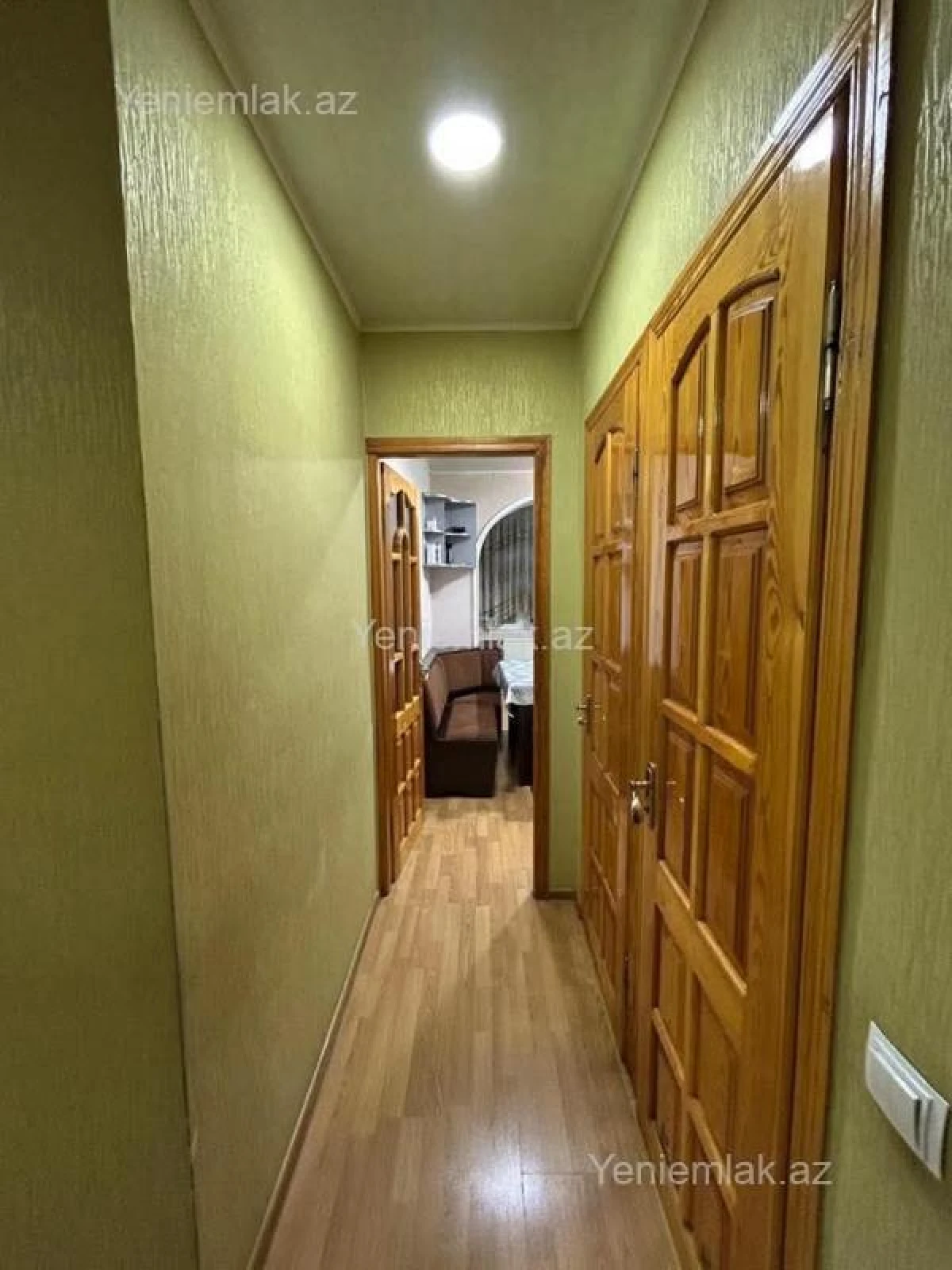 Satılır 4 otaqlı köhnə tikili 100 m²