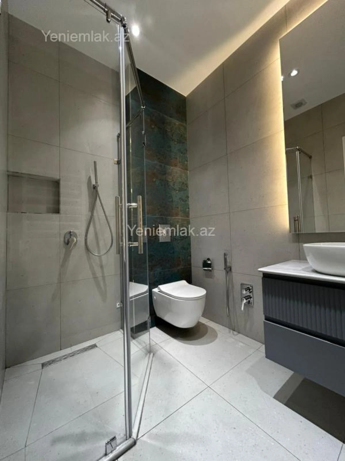 Satılır 2 otaqlı yeni tikili 69.8 m²