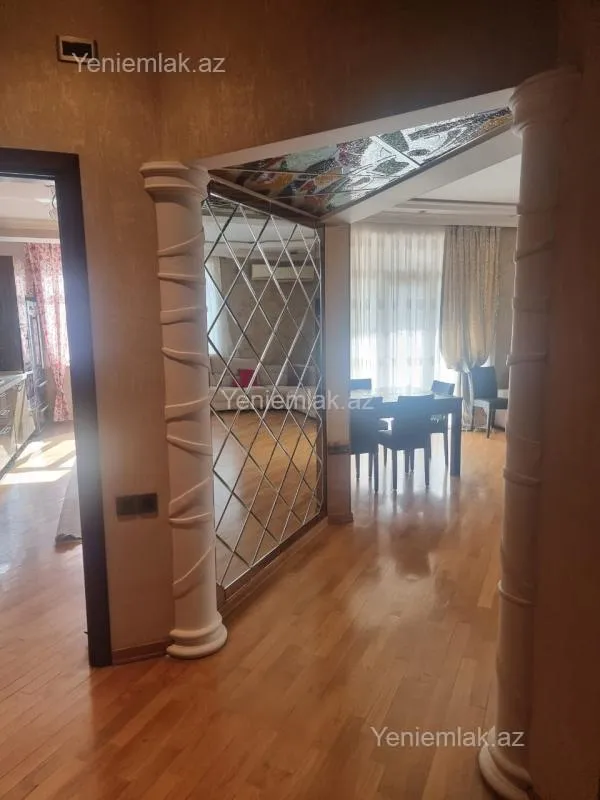Satılır 4 otaqlı yeni tikili 185 m²
