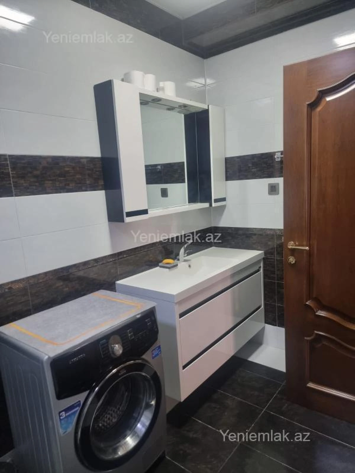 Satılır 4 otaqlı yeni tikili 185 m²