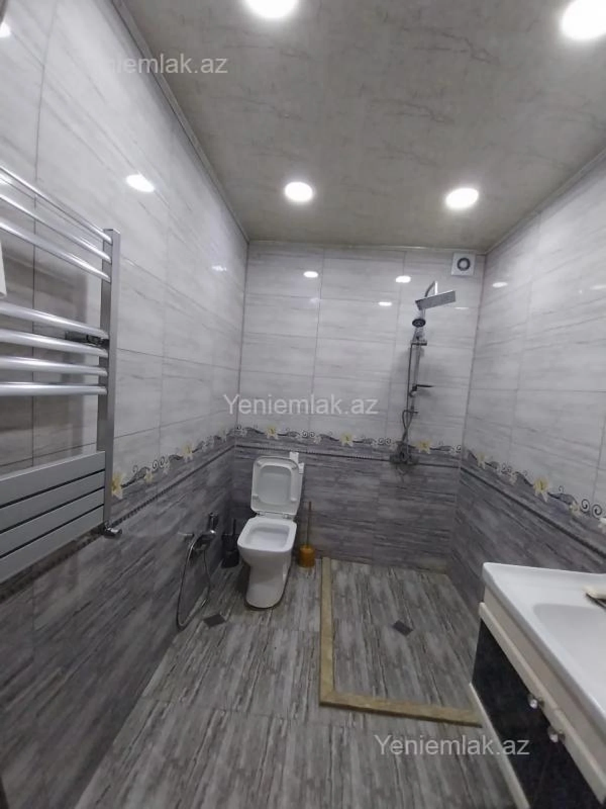 Satılır 2 otaqlı yeni tikili 76 m²