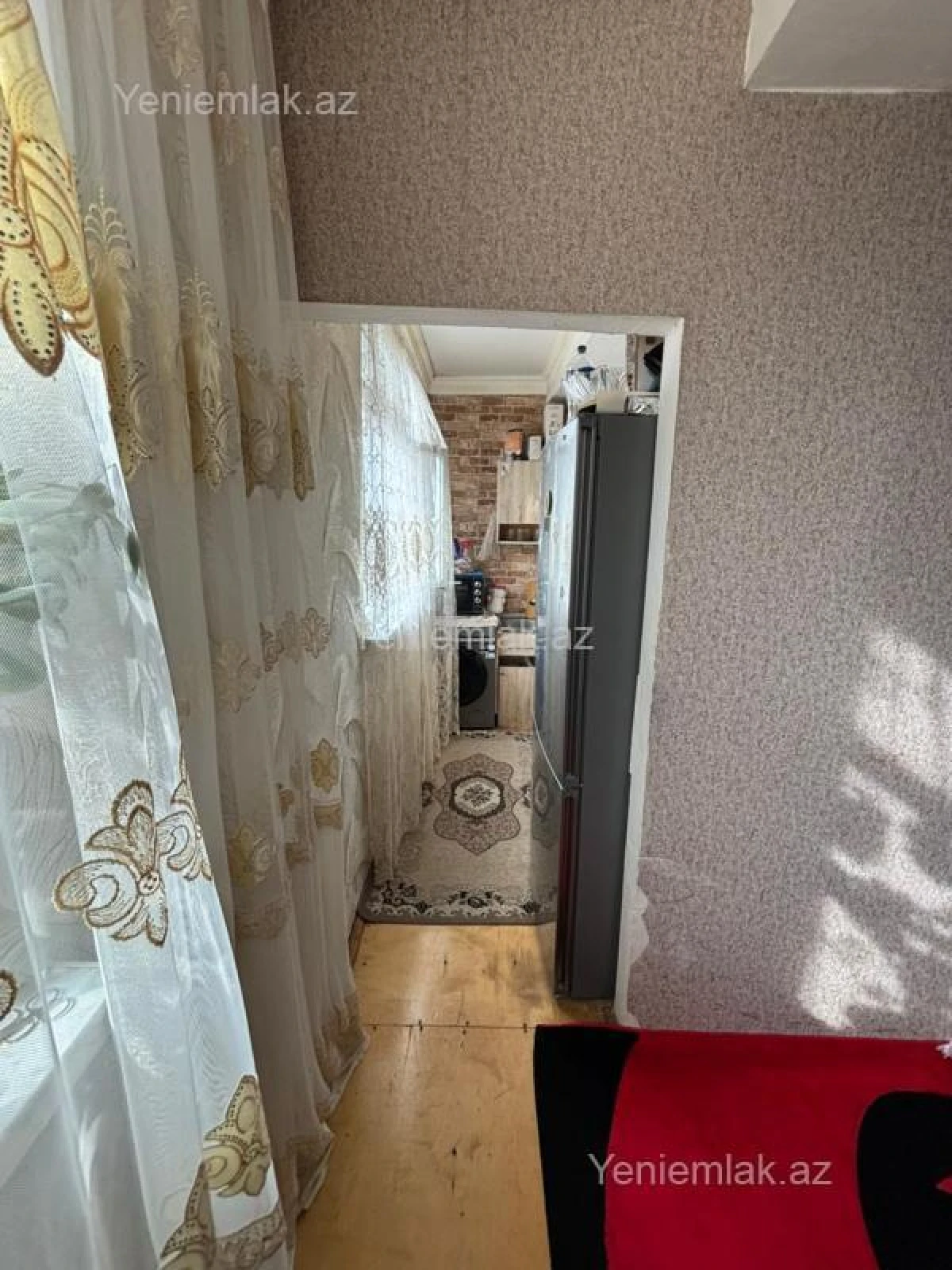 Satılır 2 otaqlı köhnə tikili 40 m²