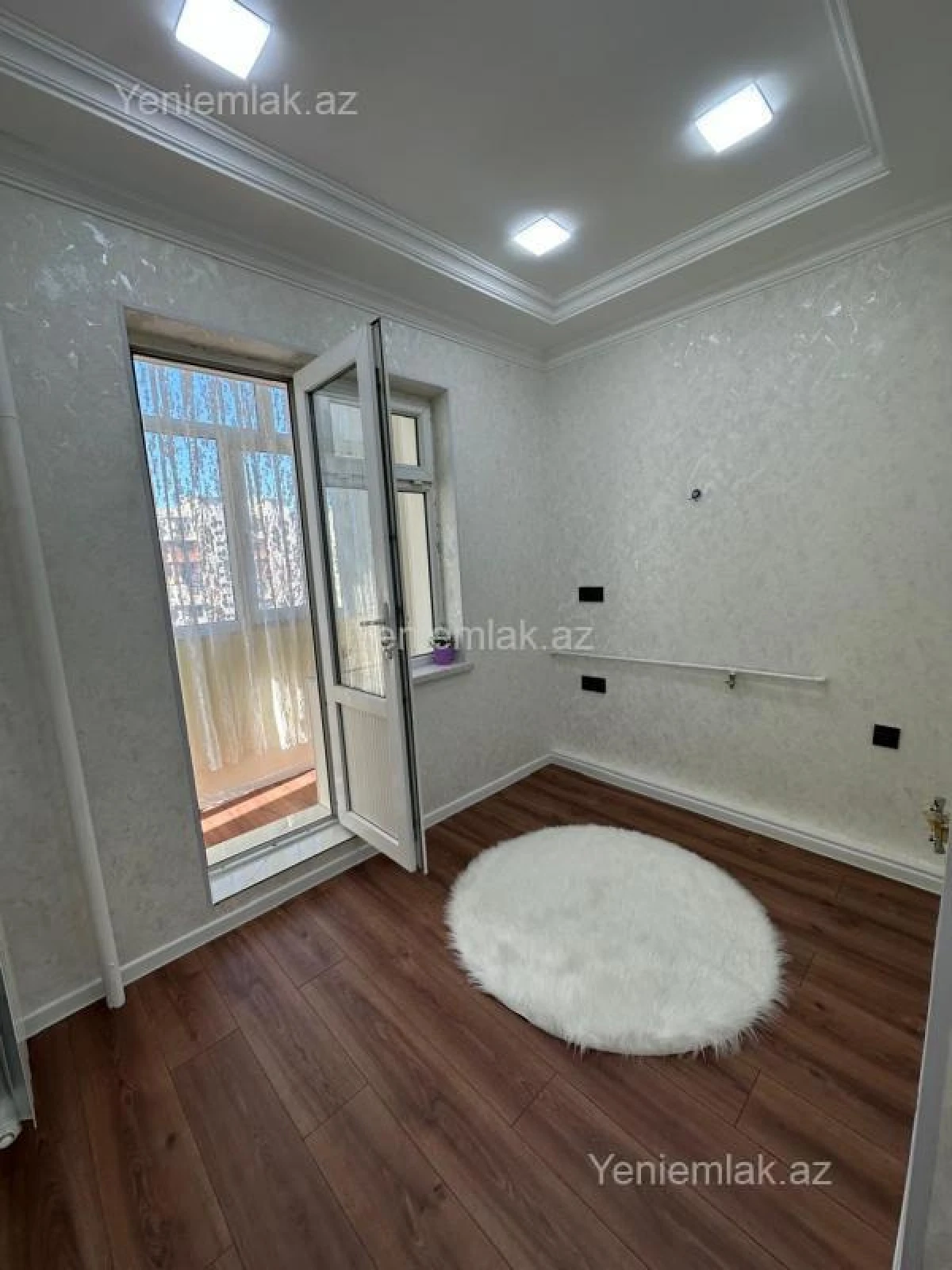 Satılır 2 otaqlı köhnə tikili 40 m²