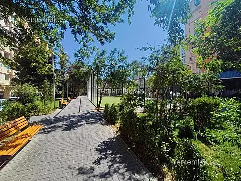 Satılır 2 otaqlı köhnə tikili 40 m²