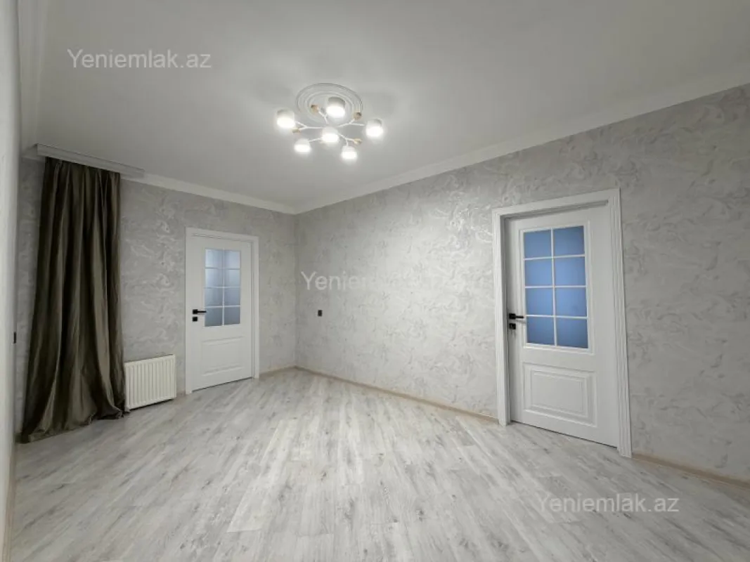 Satılır 2 otaqlı köhnə tikili 55 m²