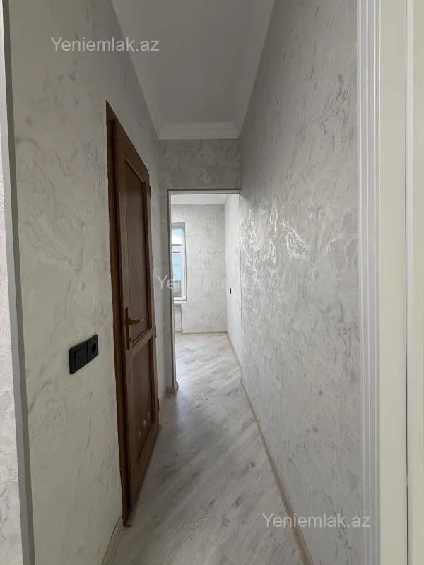 Satılır 2 otaqlı köhnə tikili 55 m²