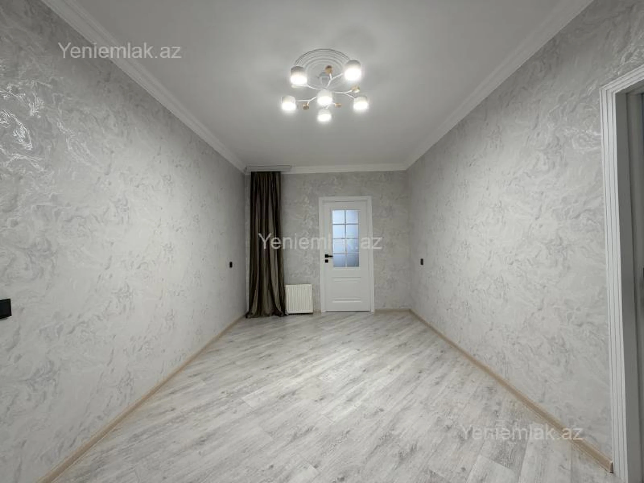 Satılır 2 otaqlı köhnə tikili 55 m²