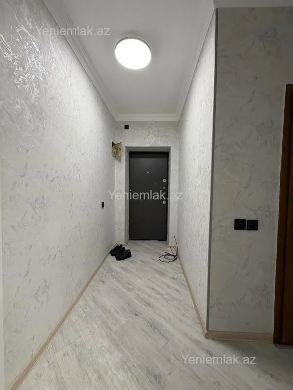 Satılır 2 otaqlı köhnə tikili 55 m²
