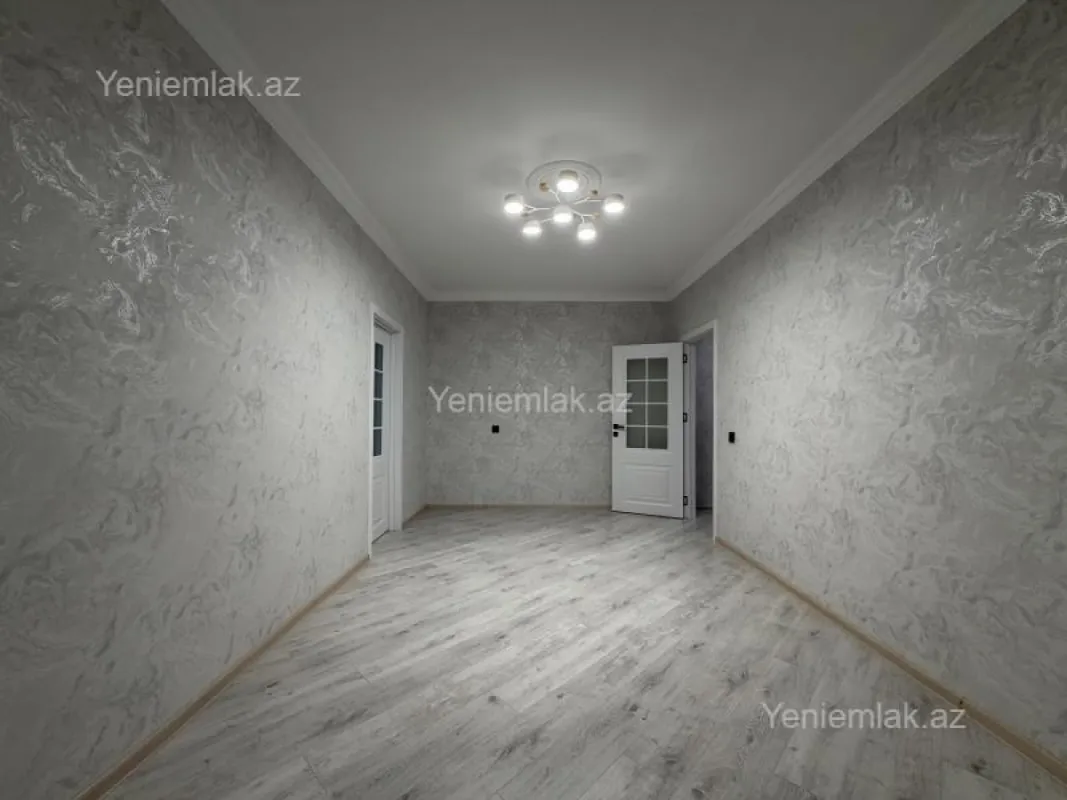 Satılır 2 otaqlı köhnə tikili 55 m²
