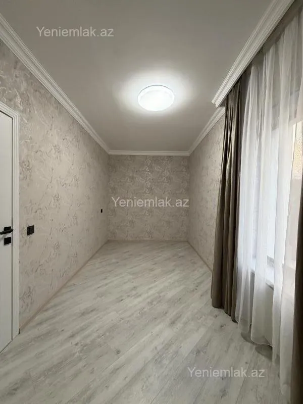 Satılır 2 otaqlı köhnə tikili 55 m²