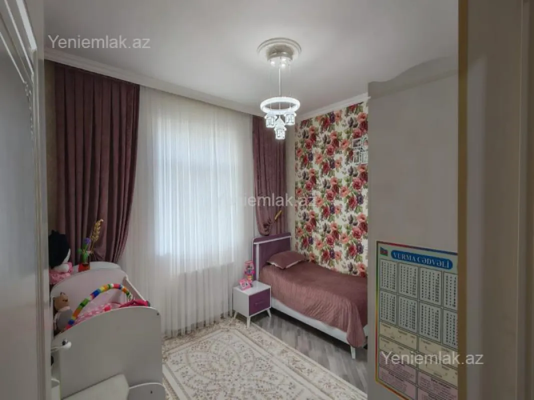 Satılır 4 otaqlı həyət evi 100 m²