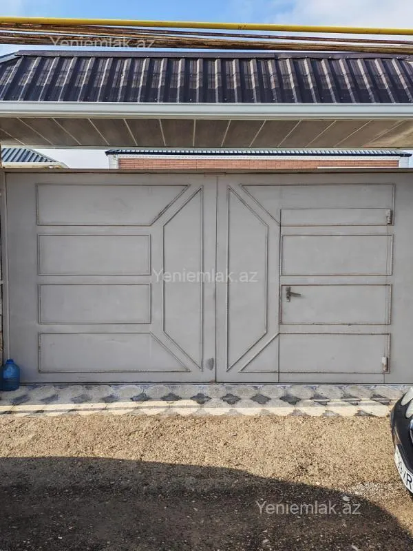 Satılır 4 otaqlı həyət evi 100 m²