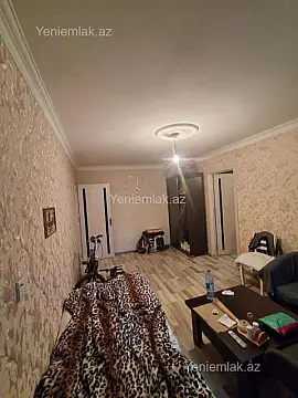 Satılır 2 otaqlı köhnə tikili 45 m²