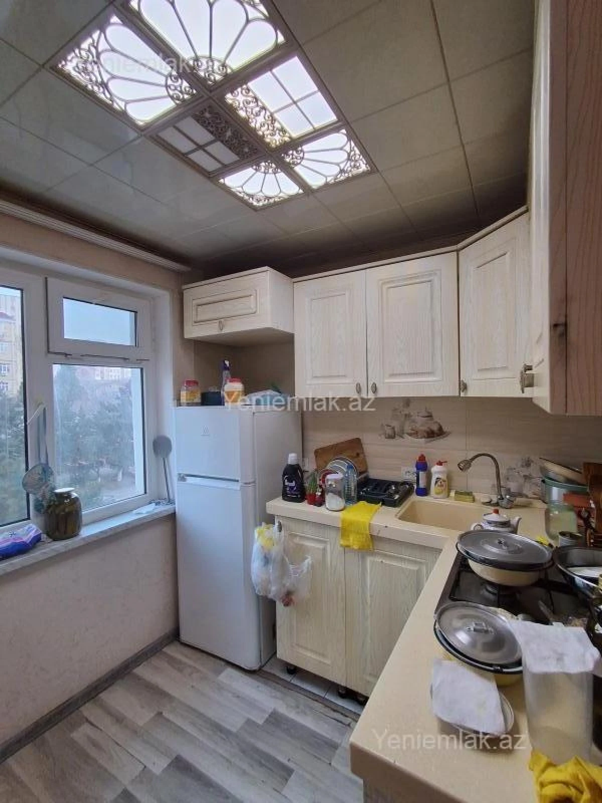 Satılır 2 otaqlı köhnə tikili 45 m²