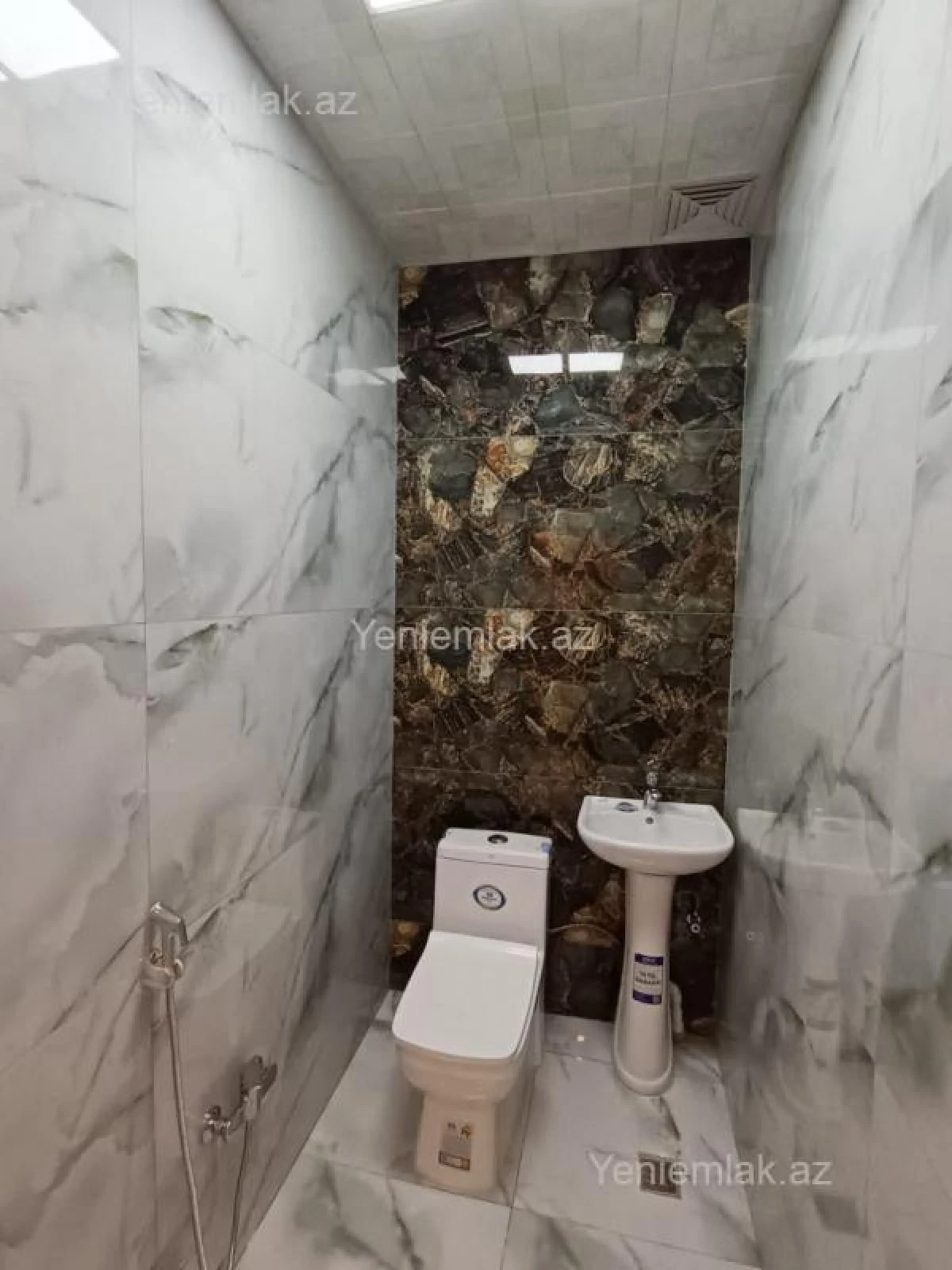 Satılır 2 otaqlı yeni tikili 95 m²