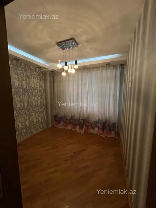 Satılır 3 otaqlı yeni tikili 85 m²