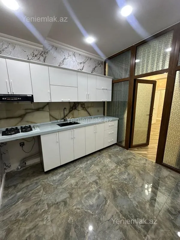 Satılır 2 otaqlı yeni tikili 64 m²