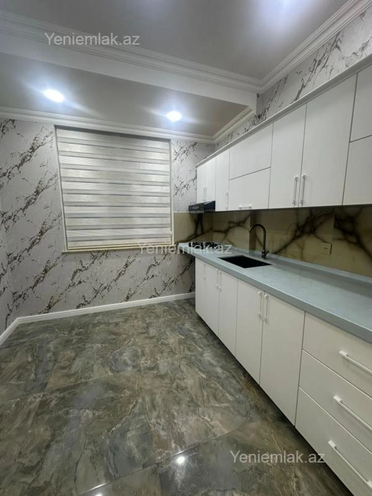 Satılır 2 otaqlı yeni tikili 64 m²